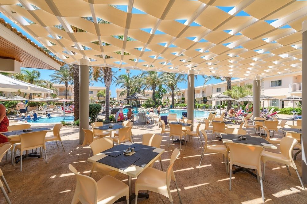 Tasia Maris Gardens Ajía Nápa Kültér fotó